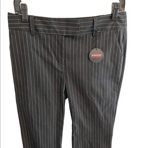 Woman pant ., size 4 , new without tang